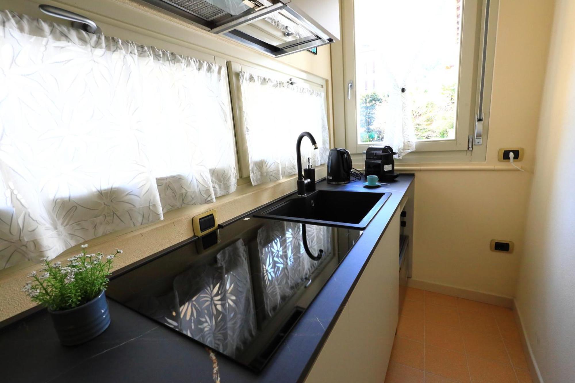 Da Meggy Apartment Stresa Ngoại thất bức ảnh