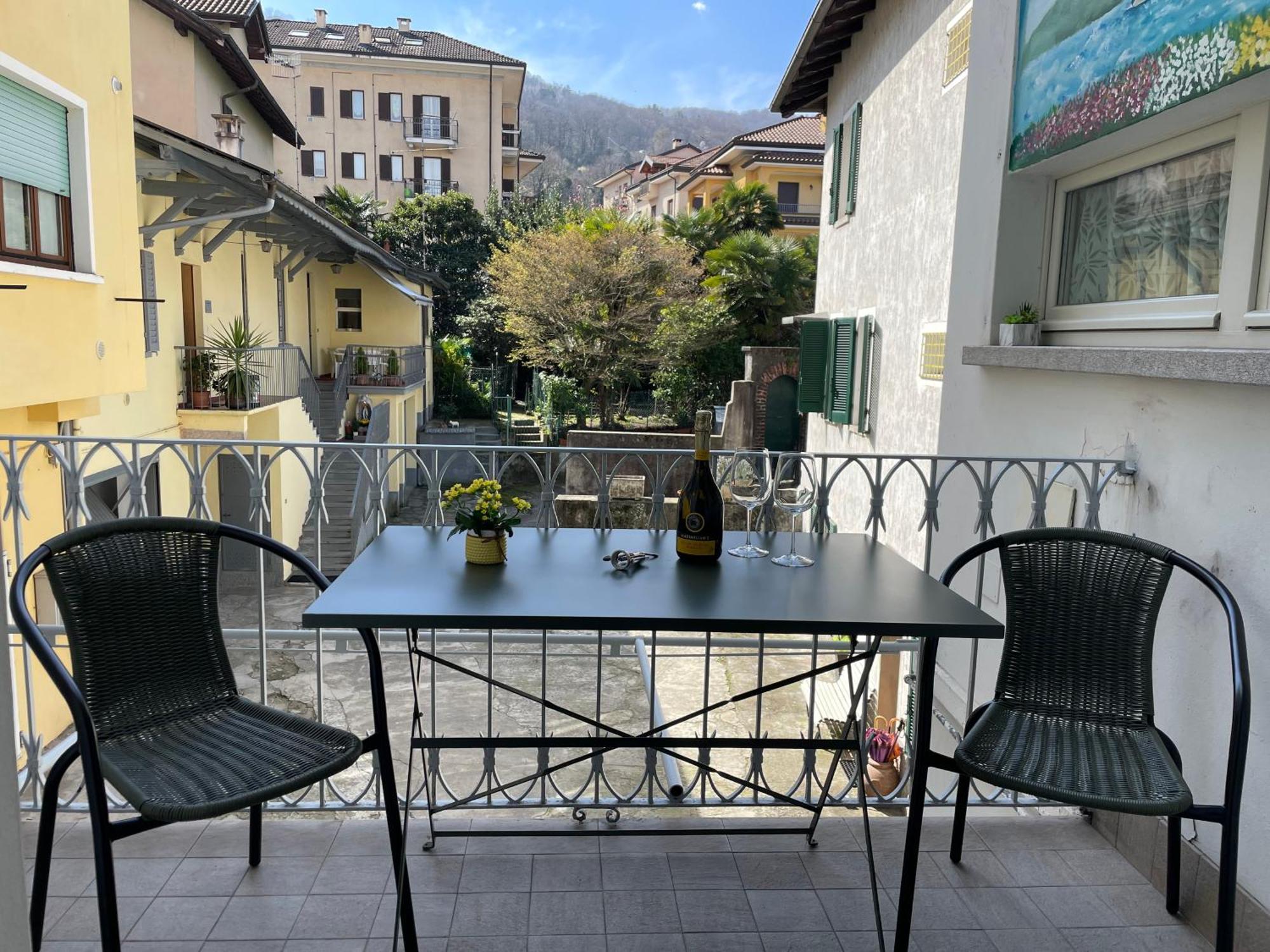 Da Meggy Apartment Stresa Ngoại thất bức ảnh