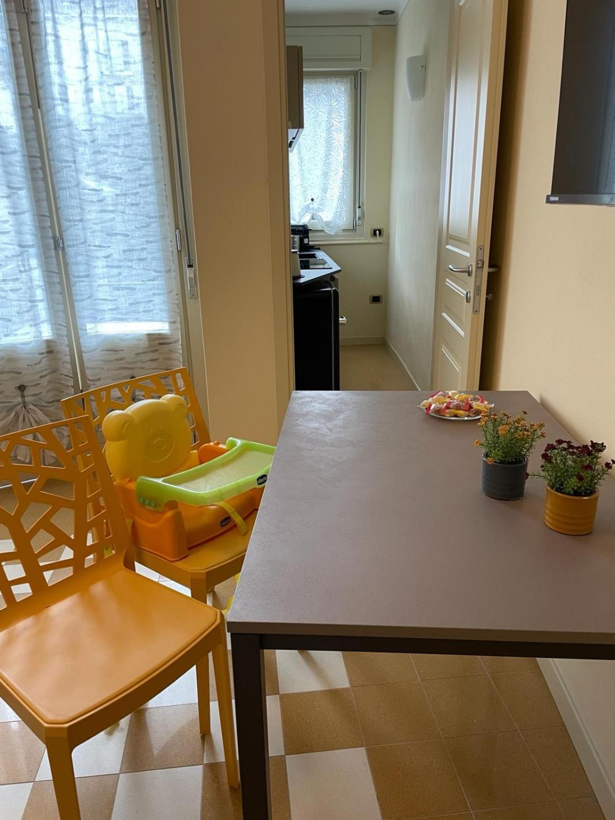 Da Meggy Apartment Stresa Ngoại thất bức ảnh